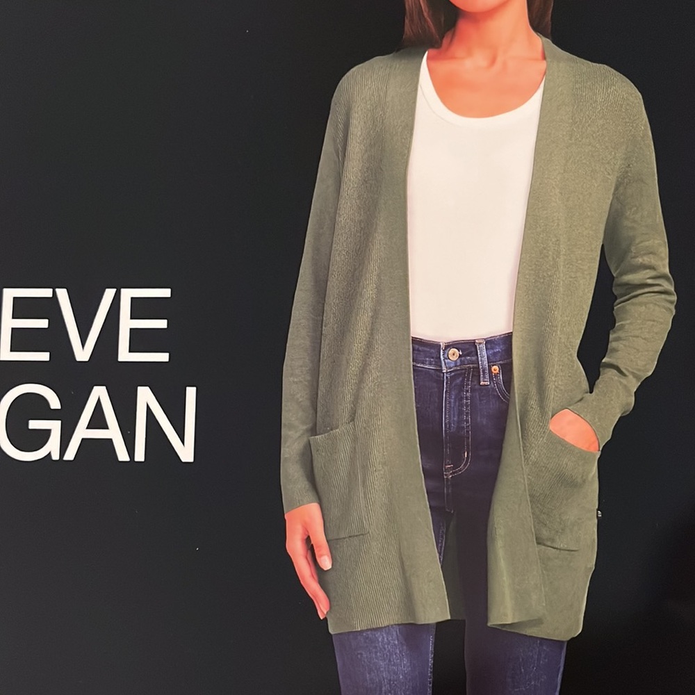GAP Women's Mid Weight Front Patch Pockets Long Sleeve Rib Cardigan /NWT/ Small